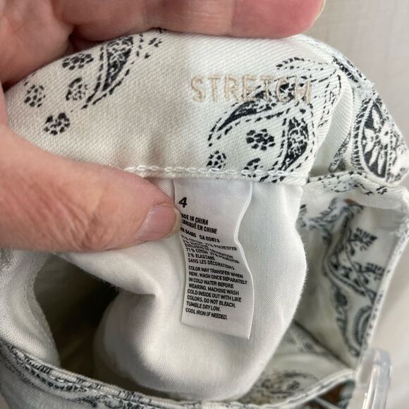 American Eagle shorts, size 4‎ - Picture 8 of 12